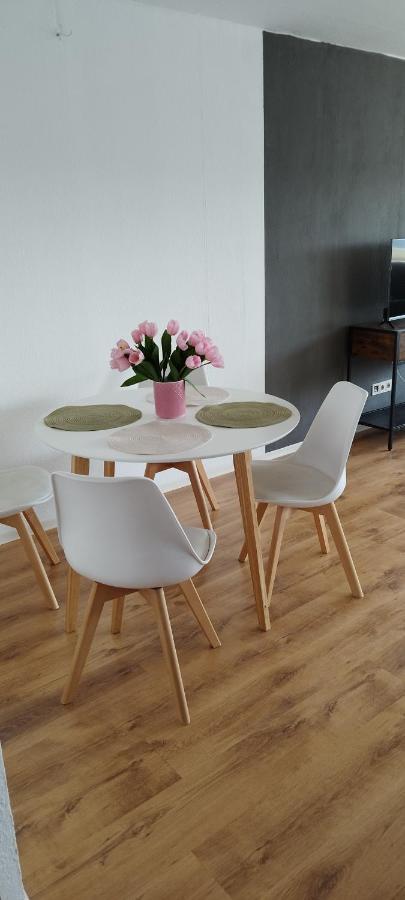 Schoene Sonnige Wohnung Jüchen Dış mekan fotoğraf